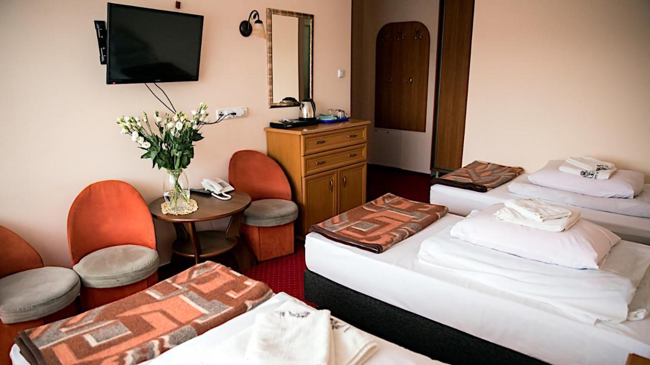 Osrodek Wypoczynkowo Rehabilitacyjny Wlokniarz Hotel Ustka Luaran gambar